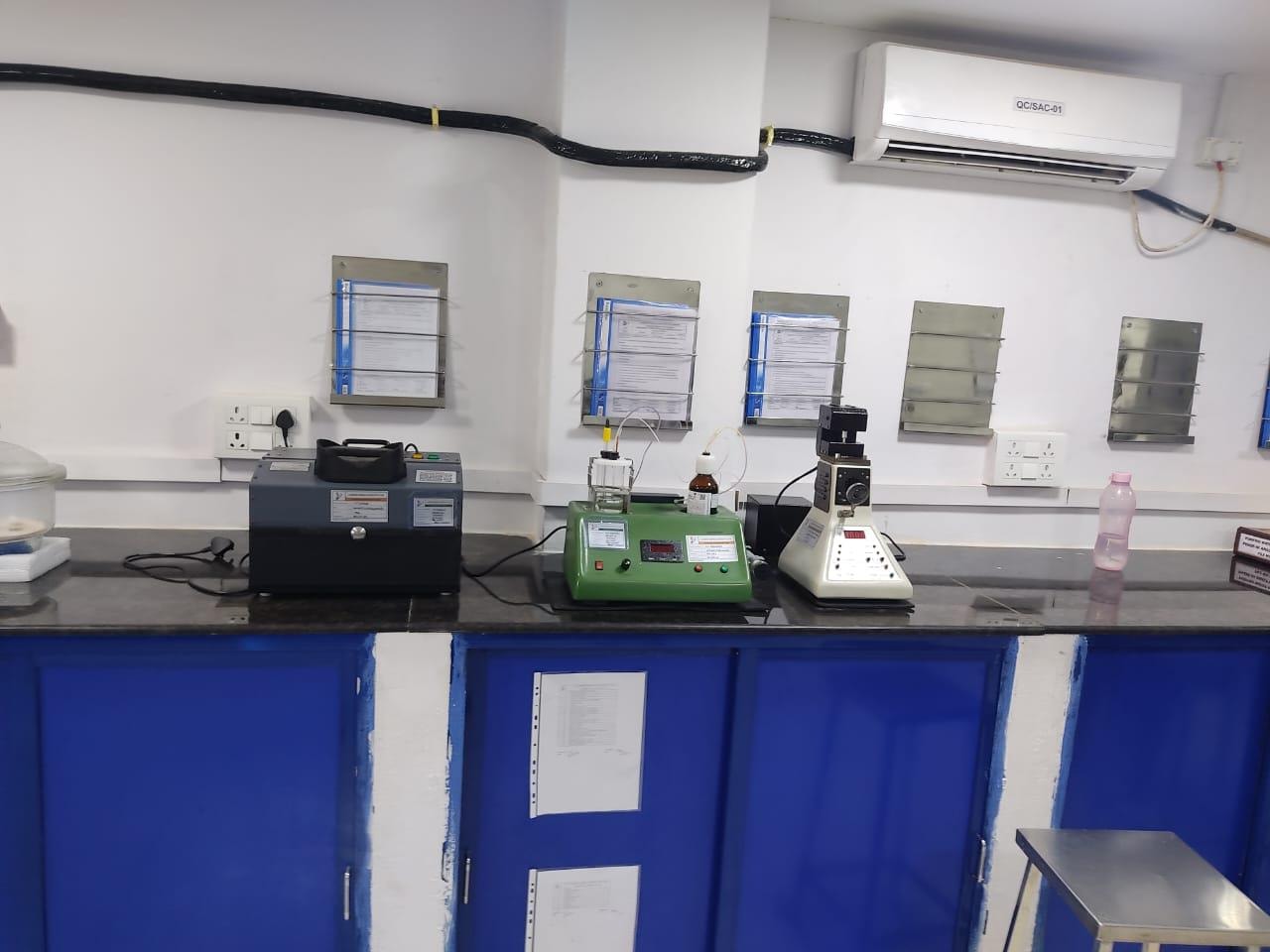 Karl Fischer (KF) Titrator