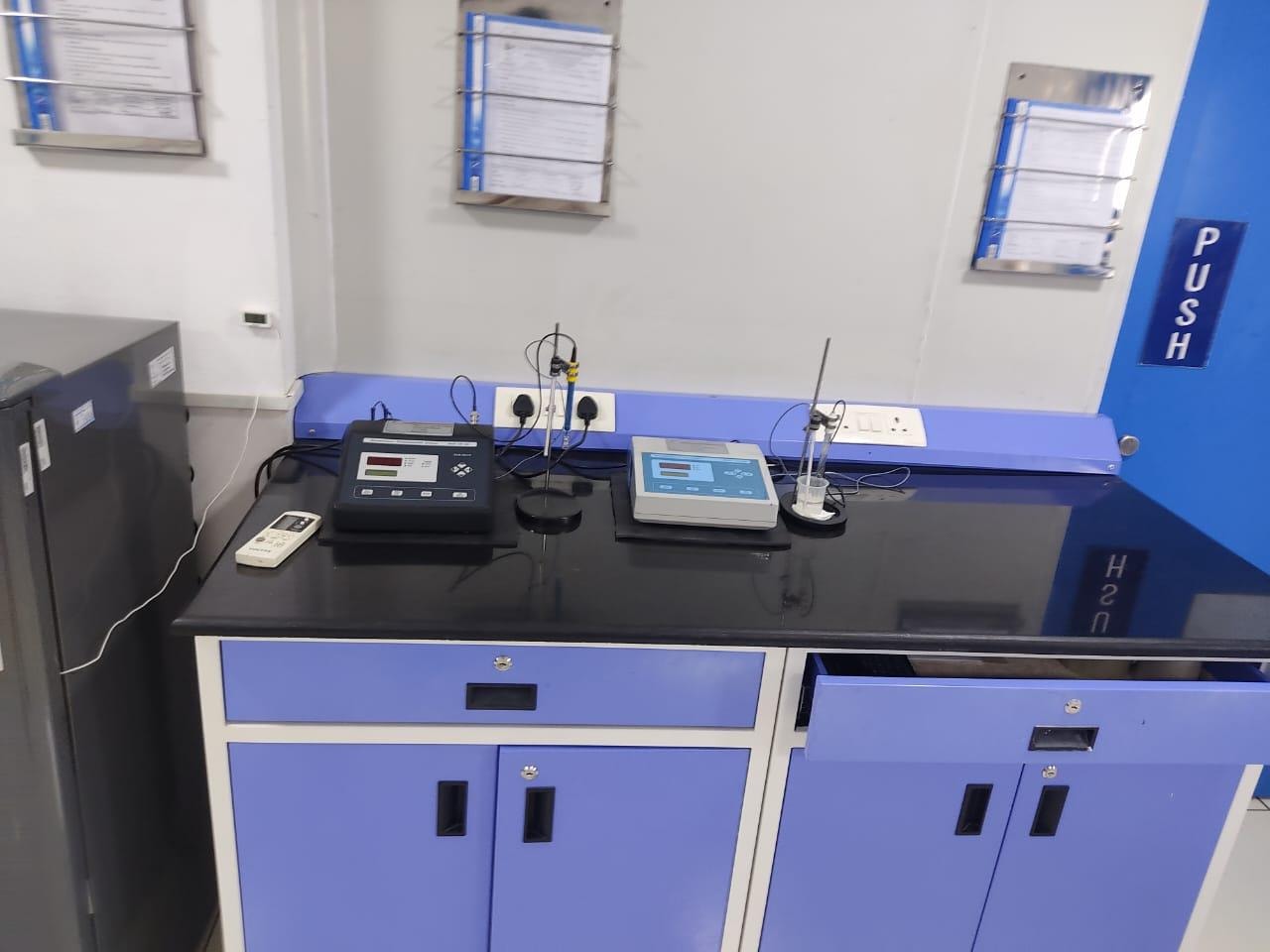 Digital pH Meter