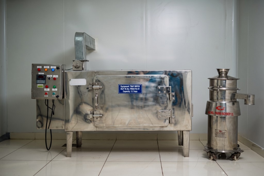 R&D Tray Dryer (6 Trays)